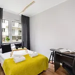 公寓 Rozana By Renters