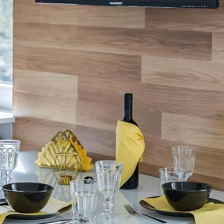 Lägenhet Rozana By Renters Poznań