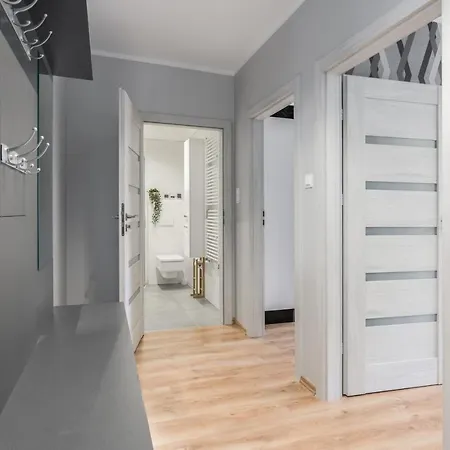Apartamento Różana By Renters